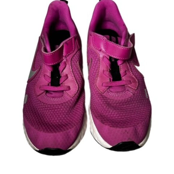 Nike Revolution Girl's Running Shoe Fuscia and Silver Size 1.5Y - Picture 3 of 8